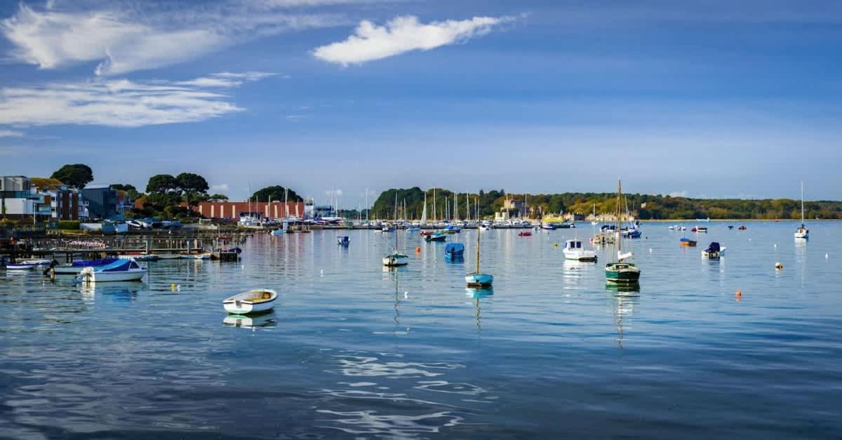 Park Lake View Poole Exterior foto